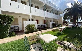 Hotel Los Aromos